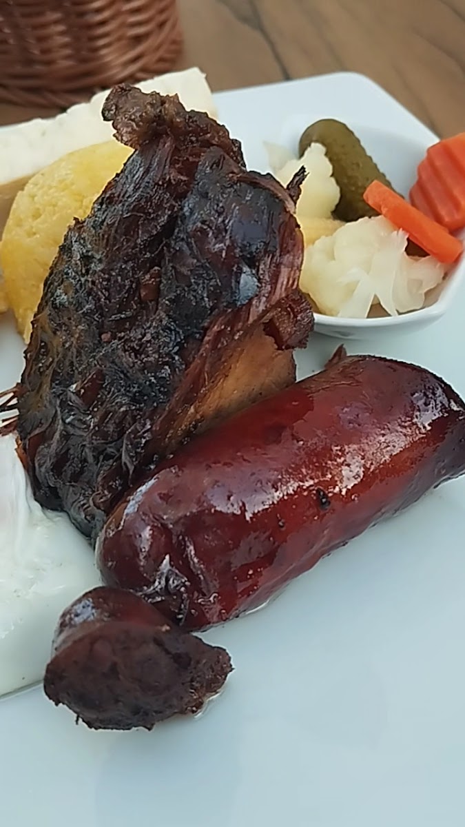 Pensiune-Restaurant “La Pădurea Statului”-2