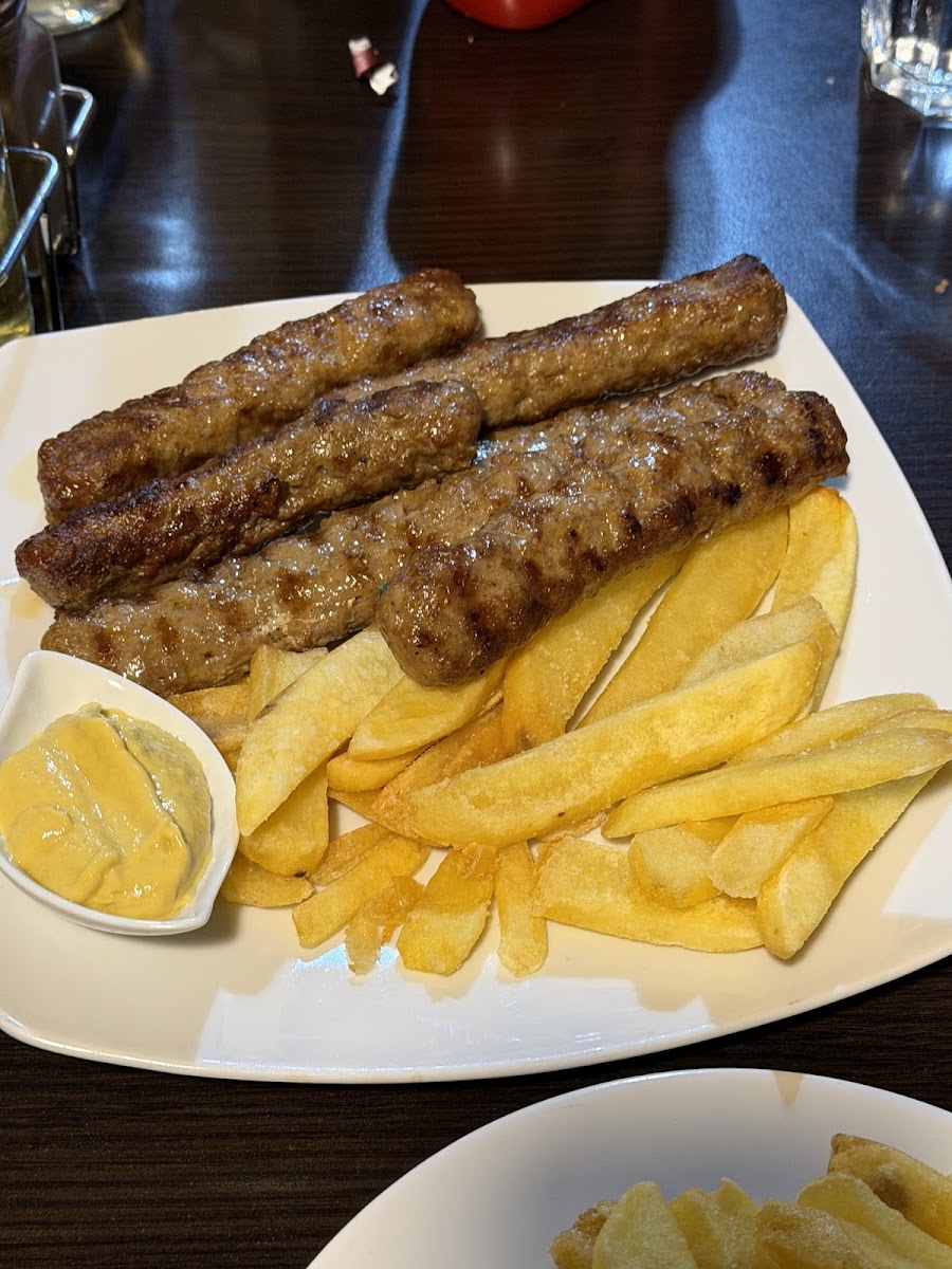 Pensiune-Restaurant “La Pădurea Statului”-3